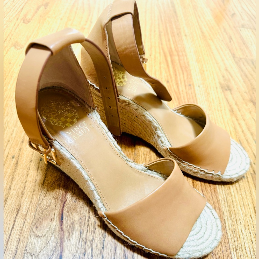 Espadrilles leather wedge sandals in pristine condition